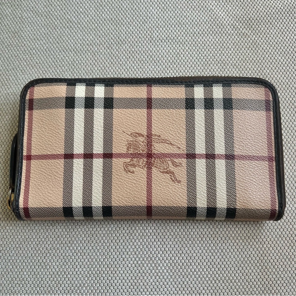 Burberry Haymarket Brown Nova Check Ziggy Zip Around Wallet Canvas and Leather